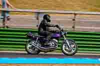 Vintage-motorcycle-club;eventdigitalimages;mallory-park;mallory-park-trackday-photographs;no-limits-trackdays;peter-wileman-photography;trackday-digital-images;trackday-photos;vmcc-festival-1000-bikes-photographs